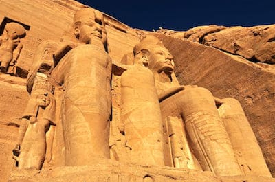 king-ramsess-statues