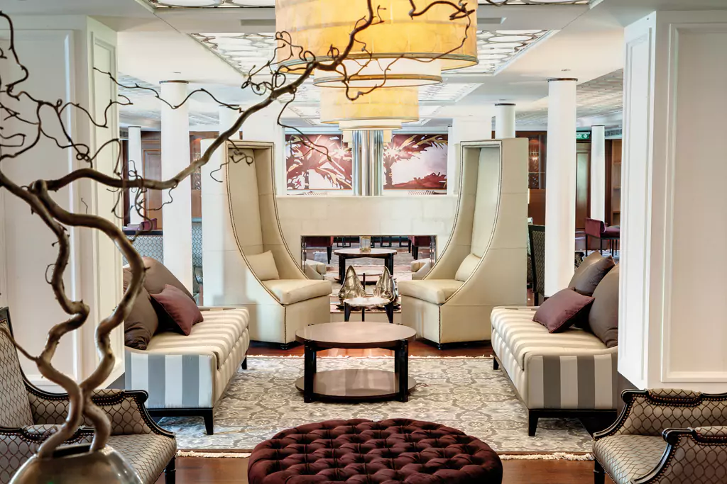 unveiling opulence: a guide to luxury nile cruises